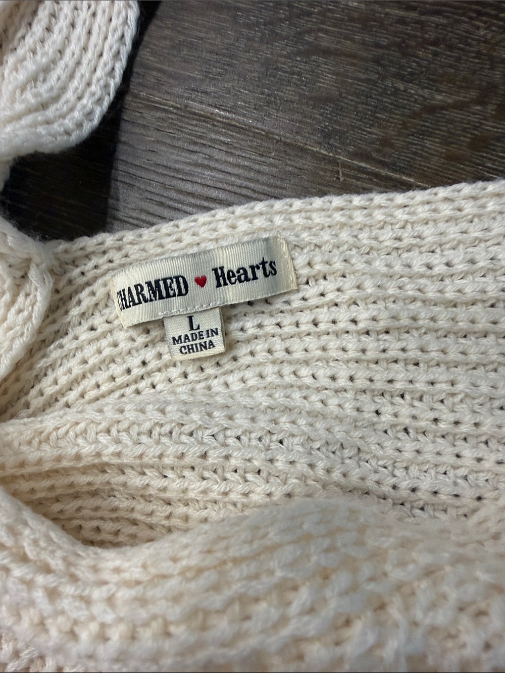 Textured V-Neck Women's Sweater in Cream - Picture 2 of 4